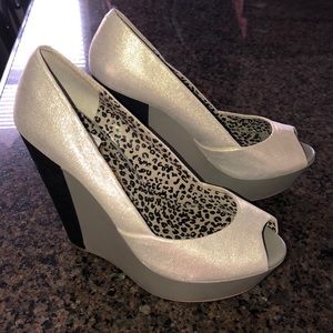 NEW Jessica Simpson Leelo wedges size 8 1/2